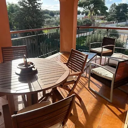 Villa Traversa 8, Aeroporto *