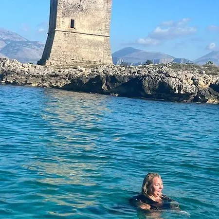 Traversa 8, Aeroporto Villa