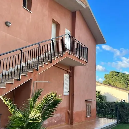 Traversa 8, Aeroporto Villa *